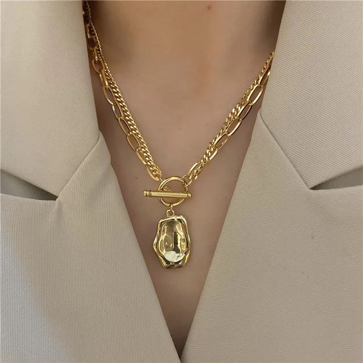Mindy Odd Toggle Necklace