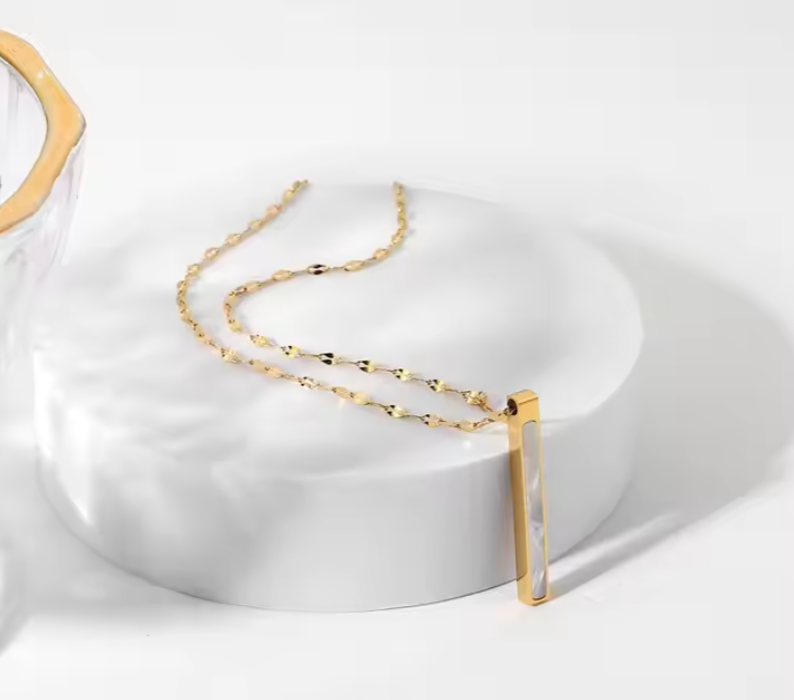 Slender Shell Necklace