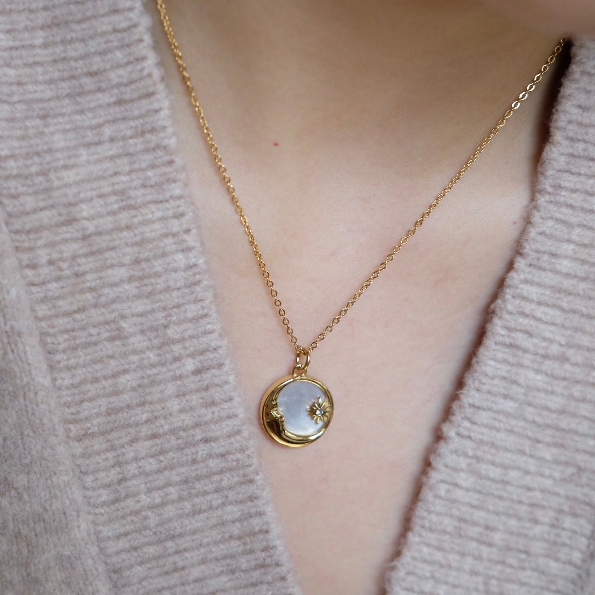 Luna Shell Necklace
