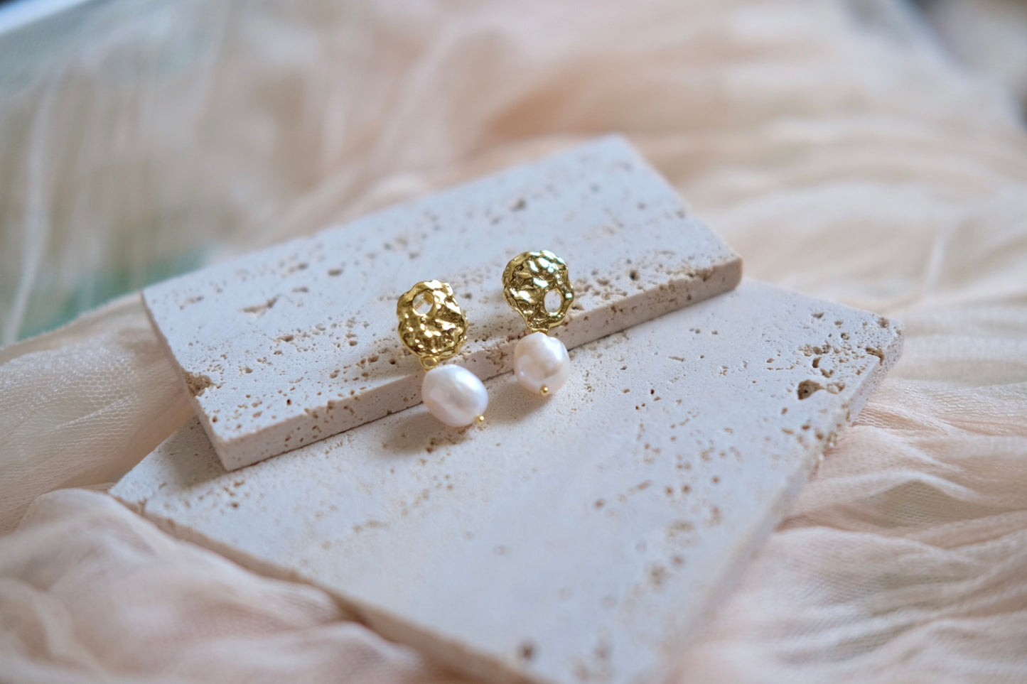 Monroe Pearl Earrings (Sterling Silver)