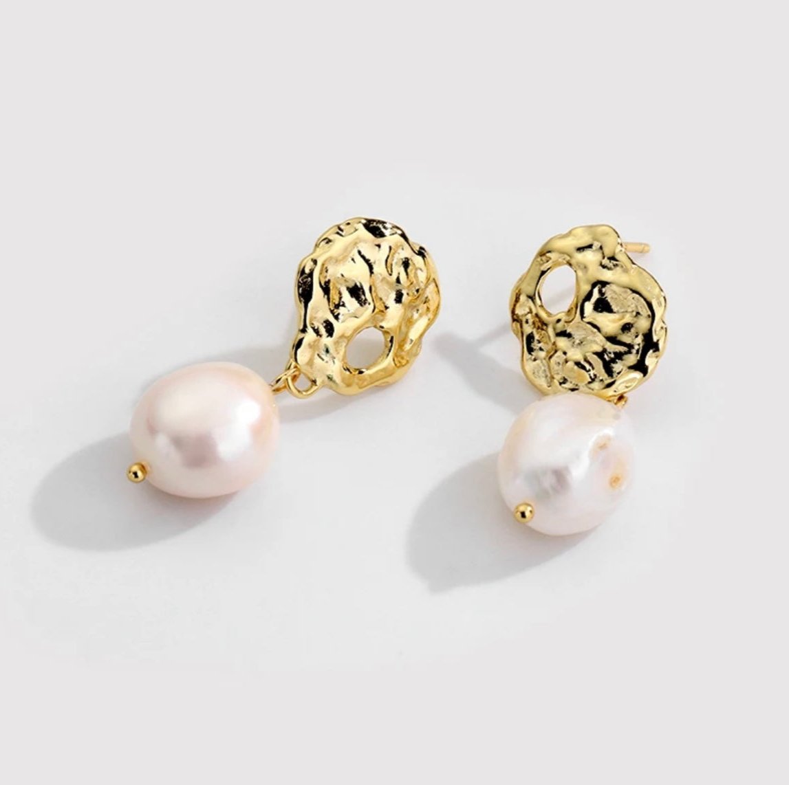Monroe Pearl Earrings (Sterling Silver)