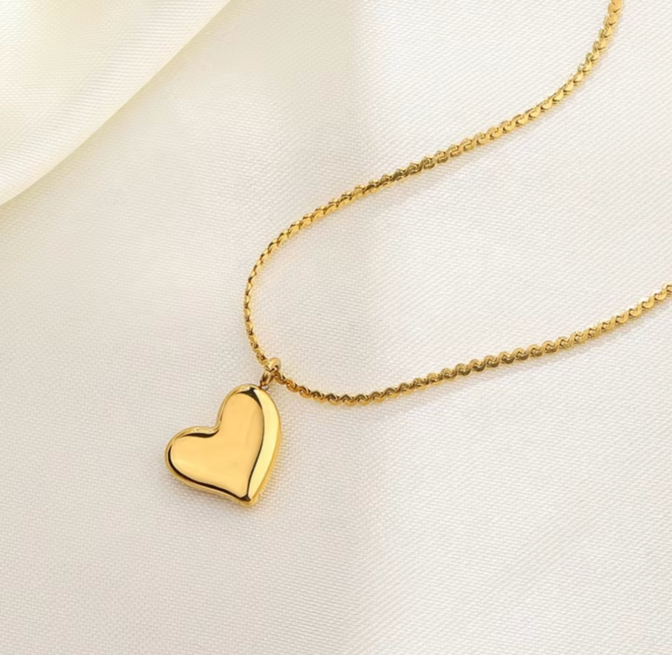 Andi Heart Necklace